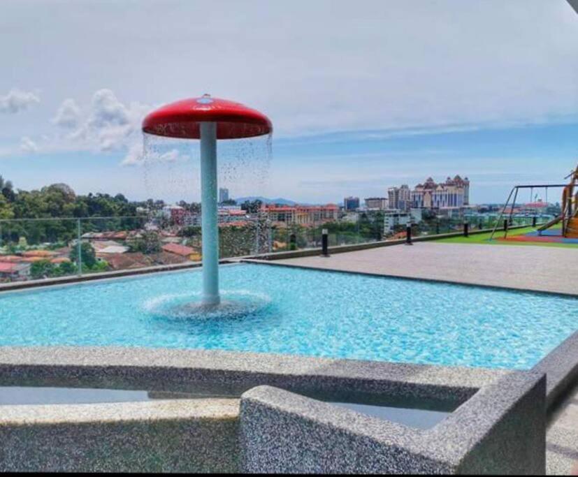D'Medina @ Icon Residence Kuala Terengganu Extérieur photo