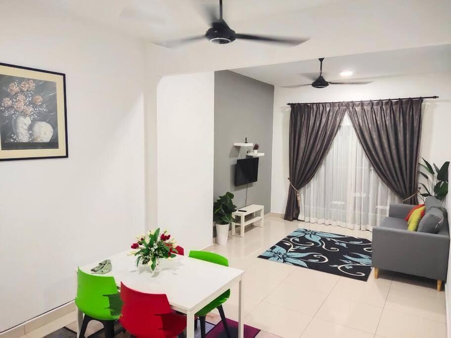 D'Medina @ Icon Residence Kuala Terengganu Extérieur photo